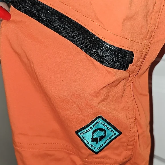 REI + Outdoor Afro  Cargo Pants (10) - Picture 4 of 10